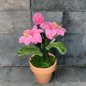 Pipe Cleaner Flower Pot
