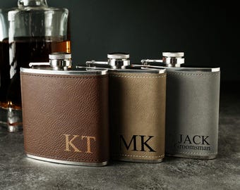 Personalized Flask Set for Men,Leather flask Groomsmen Gift,Custom Engraved Leather Hip Flask,Boyfriend gift flask,Initials Best Man Flask