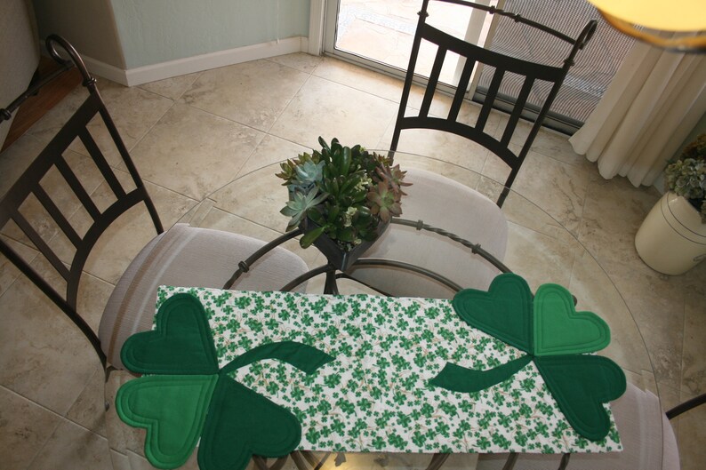 Double Shamrock Table Runner