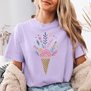 Ice Cream Bouquet T-Shirt, Ice Cream Cone Shirt, Sweet Summer Tee, Cute Graphic Shirt, Fun Gift for Her, Ice Cream Lover Gift, Dessert Shirt