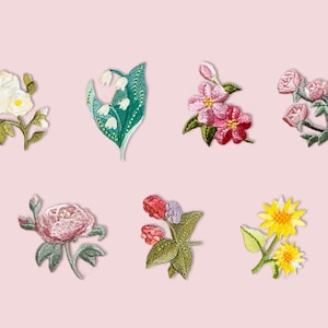 Embroidered Flower Patch,  Botanical Patch, Iron on, Flower Appliques, DIY Patches, Floral Decor, Christmas Gift, Sunflower, Rose, Lily