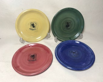 Plato de la casa del mago lanzado por la rueda