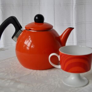 Vintage Rosenthal Tea Cup and Enameled Kettle Set, MCM Orange Kitchen Wares, 2 Piece Bundle - Dorm Room Decor bild 1