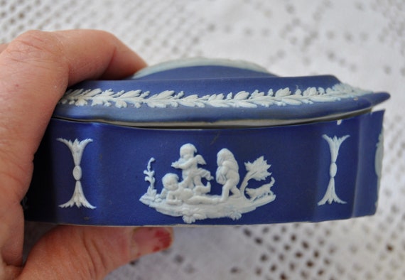 Antique Wedgwood Jasperware Trinket Box/Vintage 1… - image 4