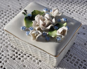 Vintage Ceramic Ring Box W Wicker Sides & White Roses w Pink Specks/Dresden Style Porcelain Trinket Box/Lined with Gold Damask/W Vtg Napkin