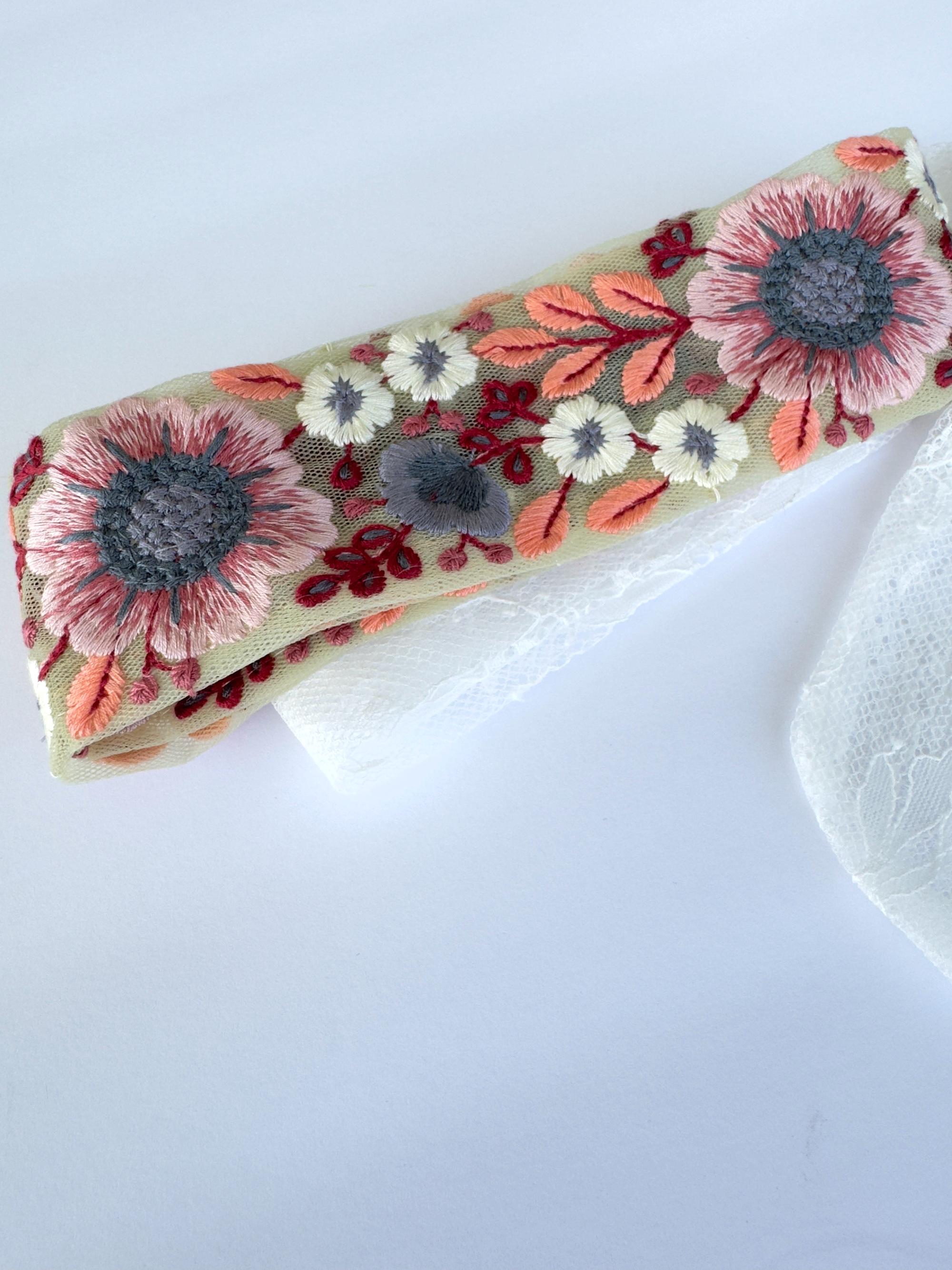 Embroidered Floral Wedding Sash Belt: Rustic Boho Bridal  display picture 2