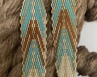 Seed Bead Boho Handmade Beaded   Earrings Featherlike Southwestern