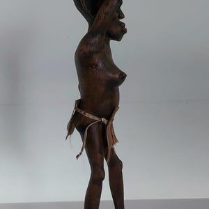 AFRICAN ART - Statue of a woman with a loincloth