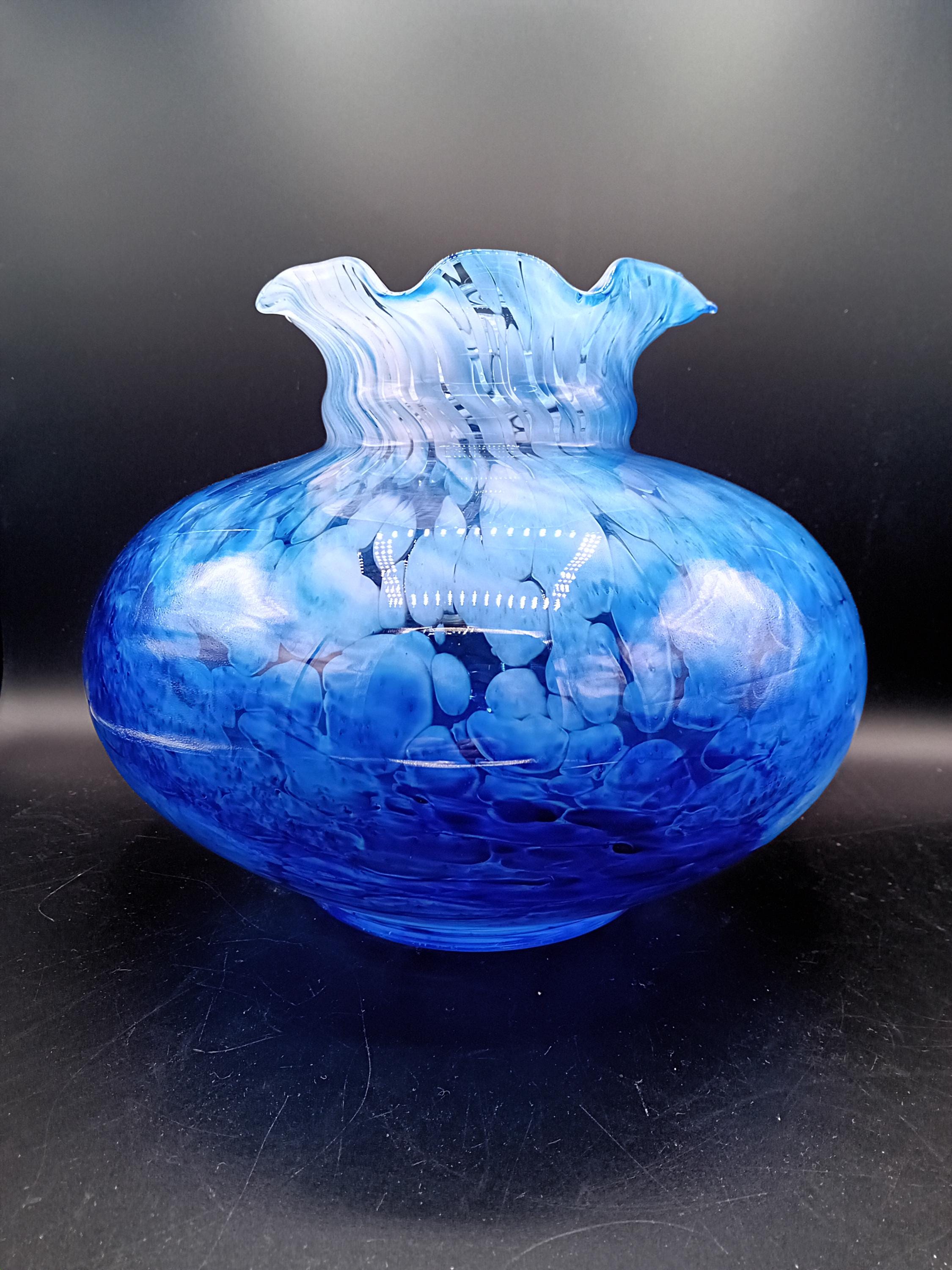 Vase en verre modelé Bleu Canard H 25 cm - Atmosphera