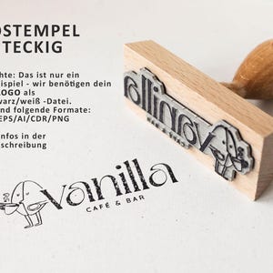 May include: A wooden rectangular stamp with a handle. The stamp has a design of a coffee cup and the text "Vanilla Cafe & Bar". The text "Logo Stempel Rechteckig" is written above the stamp. The text "Bitte beachte: Das ist nur ein Produktbeispiel - wir ben&ouml;tigen dein EIGENES LOGO als reine Schwarz/wei&szlig;-Datei. M&ouml;glich sind folgende Formate: PDF/SVG/EPS/AI/CDR/PNG > N&auml;here Infos in der Produktbeschreibung" is written below the stamp.