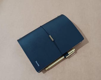 A5 Leather Traveler Notebook Refillable Fountain Pen Bullet Journal Card Folder Pen Loop Custom Embossed Name Writing Sketching Vintage Gift