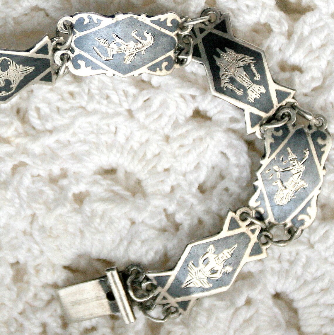 Pince à Cravate Vintage Poignard Et Danseuse En Niello - Siam Sterling - Argent - Occasion