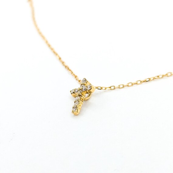 Cross Diamond Pendant in 18k Yellow Gold - image 6