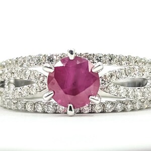 Infinity Ruby and Diamond Ring in 18k White Gold- GIA 2235532628