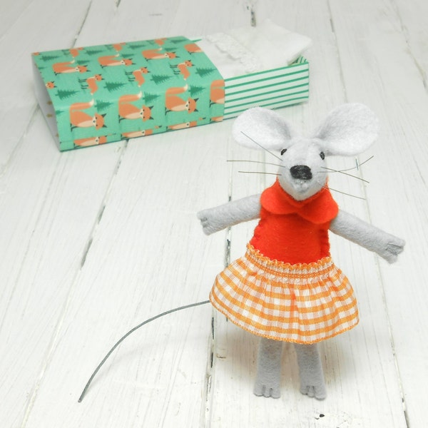 Stuffed mouse in matchbox woodland foxes forest animal felt plush miniature mouse orange emerald green foxes toy for bjd toddler room decor