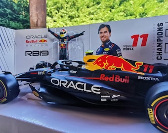 2023, F1, Sergio Perez, Red Bull, RB19 Diecast, Car & Driver Figurine Doll Model 1:24