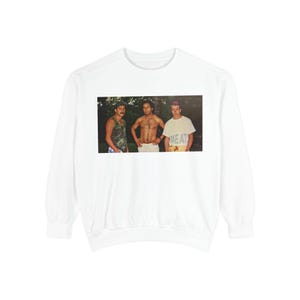 Escobar Jungle Columbia 80s Unisex Sweatshirt, Pablo  Criminal Netflix TV Show Fan, Vintage Retro Streetwear Clothing,