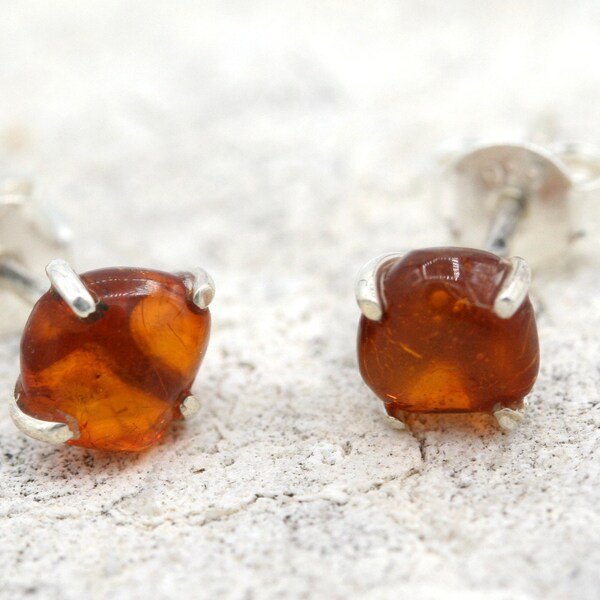 Amber Stud Earrings, Raw Amber Earrings, Amber Jewelry, Amber Earrings, Tiny Stud Earrings, Gift for Her, Baltic Amber Earrings