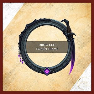 Puede incluir: Un marco de ficha gris oscuro con el texto "DROW ELF TOKEN FRAME". El marco tiene un diseño decorativo, una gema púrpura y una daga con una hoja púrpura. Una cadena con gemas púrpuras cuelga del marco.