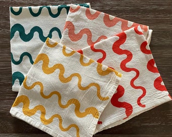 Cloth napkins, Set of 4, Hand printed natural flour sack cotton: Bold Wavy Stripes