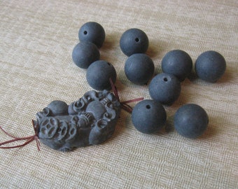 Jewelry Destash, Matte Black Onyx Beads / Carved  Figure and 10 Round Beads / Craft and Jewelry Supply