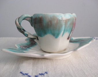 Tulip Cup and Leaf Saucer Set / Turquoise and White / Teacup with Leaf Saucer from Toner of Hollywood / Vintage Teacup Collection