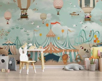 Circus Nursery Wallpaper: Hot Air Balloon Animal Wall Mural