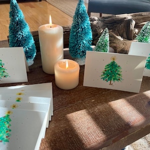 Tarjetas de felicitación originales pintadas a mano con acuarela en blanco, con forma de árbol de Navidad, notas de condolencias, notas de regalo, 6” x 4” con sobres. Juego de 10.