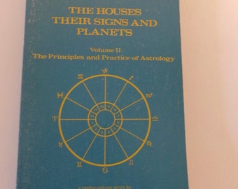 Libro de Astrología Las Casas Sus Signos y Planetas Vol 2 Vintage Libro de bolsillo Light Wear 1975 Edición