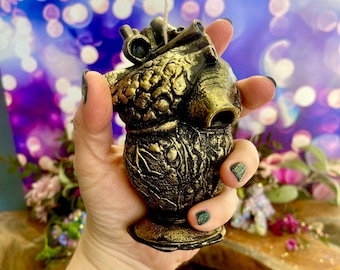 Heart of Darkness Candle - Anita Apothecary, Dark Heart Decor, Dark Academia Decor, Goth Candle,Anatomical Heart Candle, Sacred Heart Candle