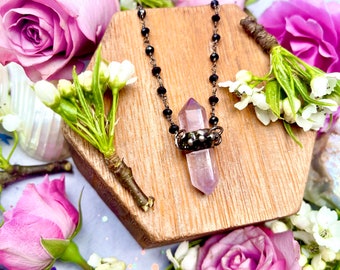 Collar de amatista estilo heavy metal ~ Anita Apothecary, puntas de amatista, cristales de amatista con cadena de rosario de ónix, joyería de bruja, estilo místico