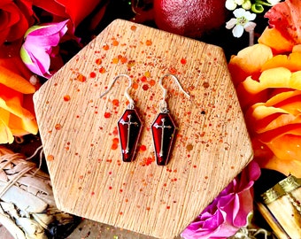 Los vampiros de la reina Ana ~ Pendientes de ataúd de vampiro en homenaje a Anne Rice, joyería de vampiros, pendientes de vampiro, pendientes de ataúd, ataúd y féretro