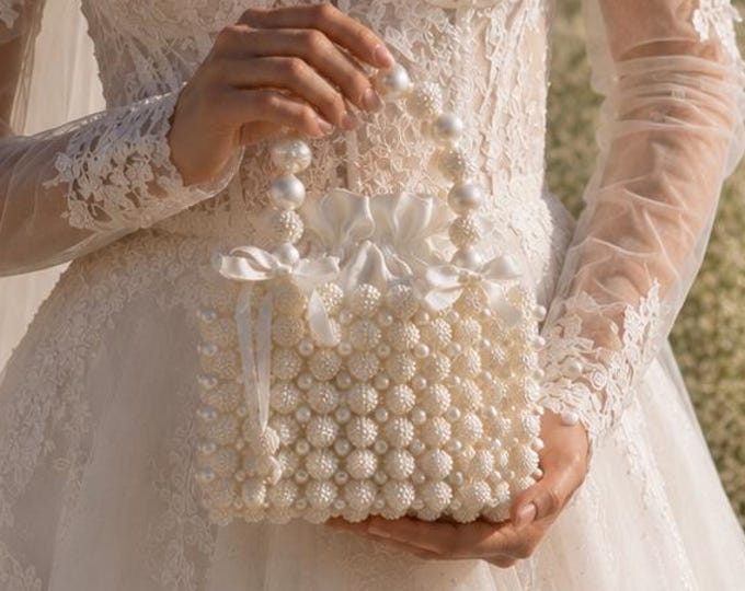 Handmade Pearl Beaded Bridal Bag, Ivory Wedding Clutch, Elegant Bridesmaid Accessory