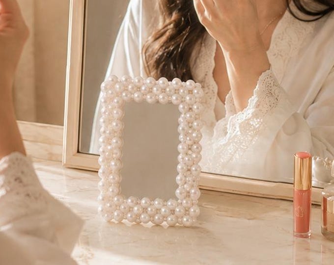 Handmade Pearl Beaded Vanity Mirror, Coquette Bridal Dressing Table Decor, Set of 5