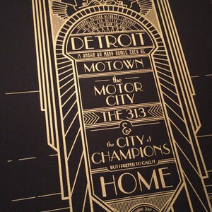 Detroit Monolith negro y dorado Póster 12x24 imagen 5