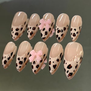 Leopard Print Press On Nails: Y2K Frenchtip with Pink Bow
