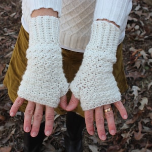 Fingerless Gloves Crochet PATTERN - Wrist Warmers - Colorado Fingerless gloves PATTERN - crochet fingerless mittens pattern