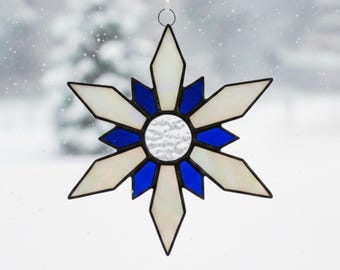 Snowflake Stained Glass Pattern – Modern Minimal Design