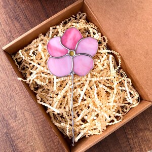 Pink Violet Stained Glass Flower - Handmade Romantic Plant Stake Gift - Valentine&#39;s Day, Garden Decor, Eco-Friendly Flower Art