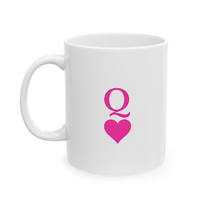 Lucky Girl-mok | Hartenkoningin Q-afdruk linkerkant | Minimalistische roze mok voor haar | 1 van 3 in serie | Modern speelkaartontwerp