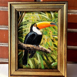 Pintura a óleo de tucano, decoração de parede original, selva tropical colorida, arte de animal vibrante e fofa, realista, arte da vida selvagem por AymelekArt