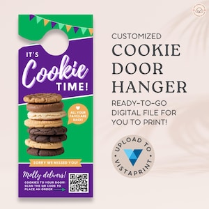Pode incluir: Um porta-chaves de porta roxo e verde com o texto "It's Cookie Time!" e uma pilha de biscoitos. O porta-chaves também inclui um código QR e o texto "Molly delivers! Cookies to your door! Scan the QR code to place an order."