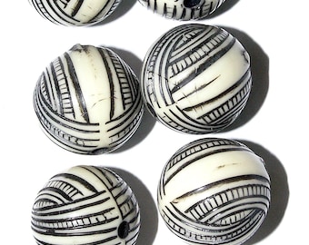 Destash BEAD LOT 6pc BLACK/Off White Beads Jewelry Supplies Necklace Bracelet Beading Findings Crafts Beads