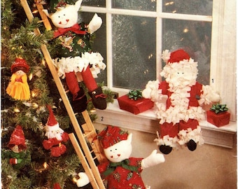Vintage Simplicity 9797 Christmas Decorations Tree Skirt Sewing Pattern Uncut