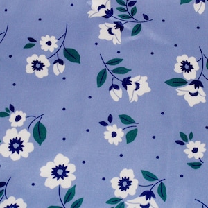 Quilt Fabric, Blue/White Floral FQ Fat Quarter, Poly Blend 17.5&quot;x 19.5&quot; Quilting, Crafts