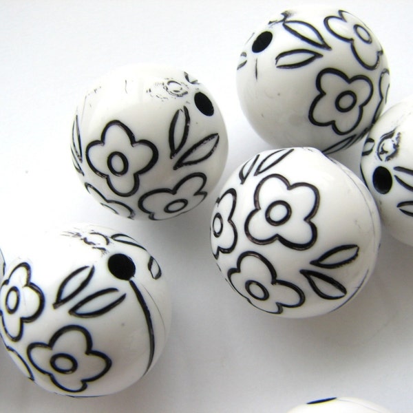 Black Flower Beads, 18 Vintage Inspired Black Flower Acrylic Beads