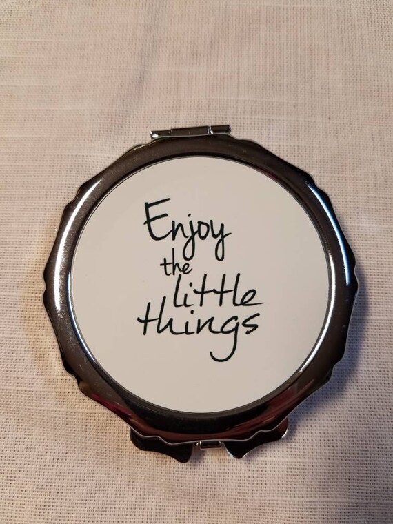 Compact mirror personalized