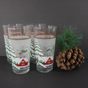 Red Cabin In Snowy Woods Glassware 4 Set, Vintage 16 Oz Tumblers KIG Indonesia