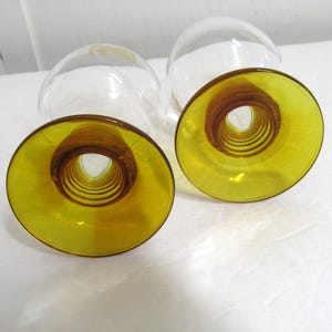 2 Vintage Amber Glass Beehive Coiled Stemware, Gilt N Monogram, Roemer Style Set Bild 3