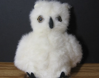 1982 Wallace Berrie Snowy Owl Vintage Plush Animal World Stuffed 6" White Fuzzy Bird Collector Toy